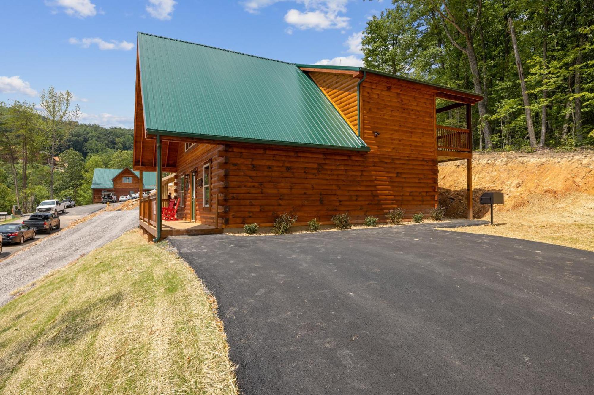 The 3 Bears Is A Newly Built 3 Bedroom Cabin Only 3 Minutes From The Parkway! Пиджен-Фордж Экстерьер фото