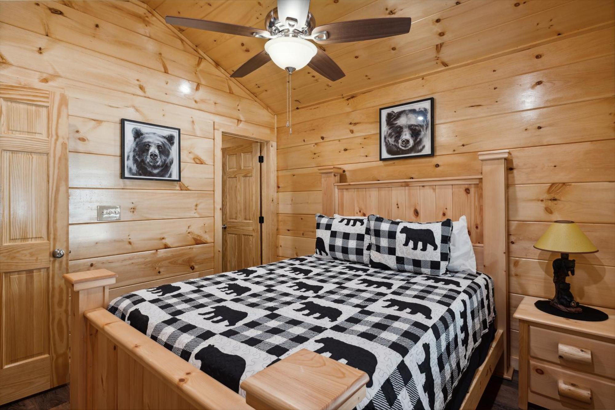 The 3 Bears Is A Newly Built 3 Bedroom Cabin Only 3 Minutes From The Parkway! Пиджен-Фордж Экстерьер фото