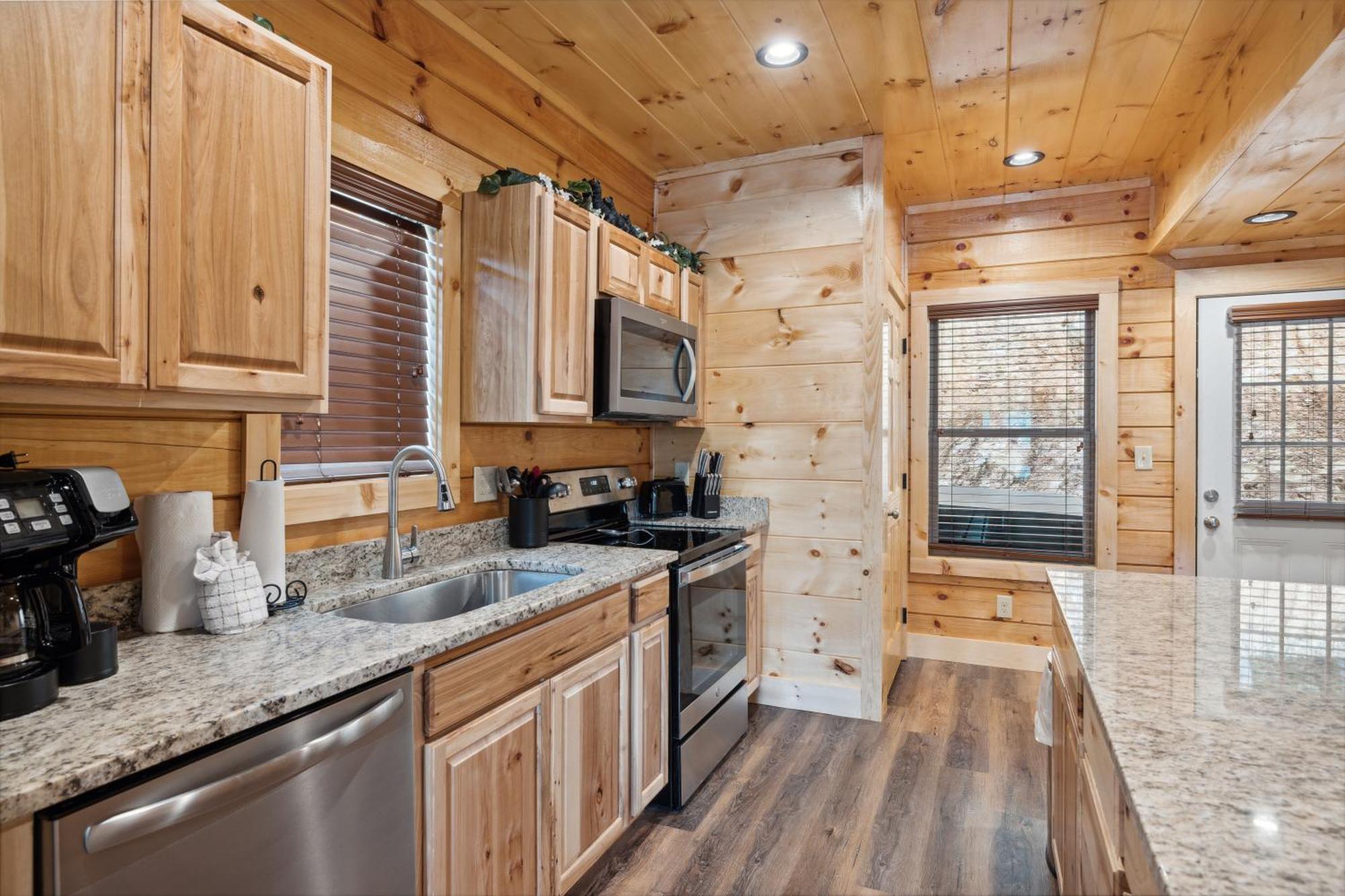 The 3 Bears Is A Newly Built 3 Bedroom Cabin Only 3 Minutes From The Parkway! Пиджен-Фордж Экстерьер фото