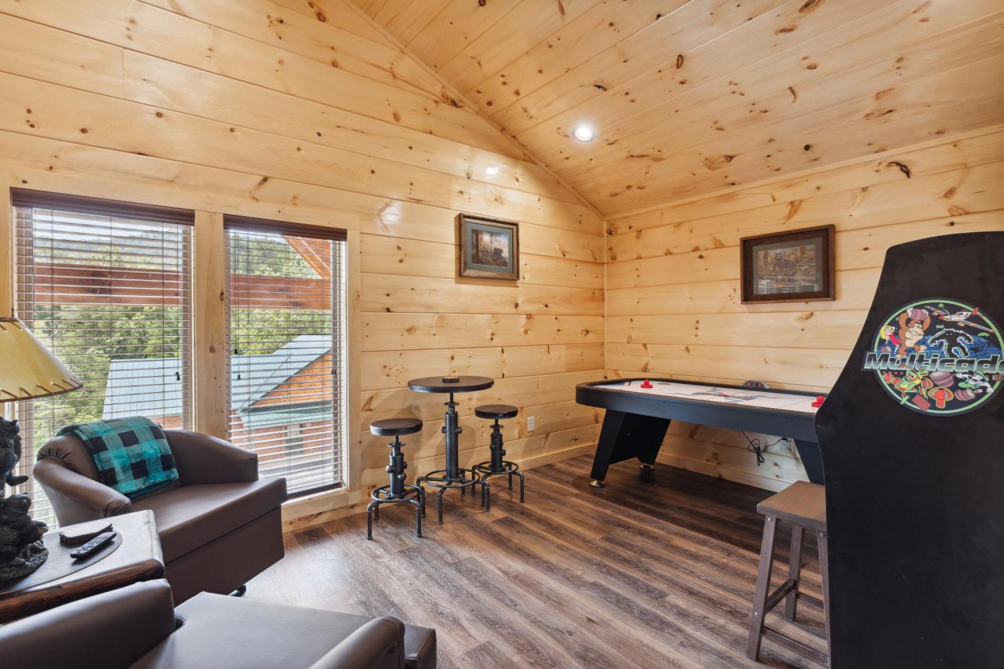 The 3 Bears Is A Newly Built 3 Bedroom Cabin Only 3 Minutes From The Parkway! Пиджен-Фордж Экстерьер фото